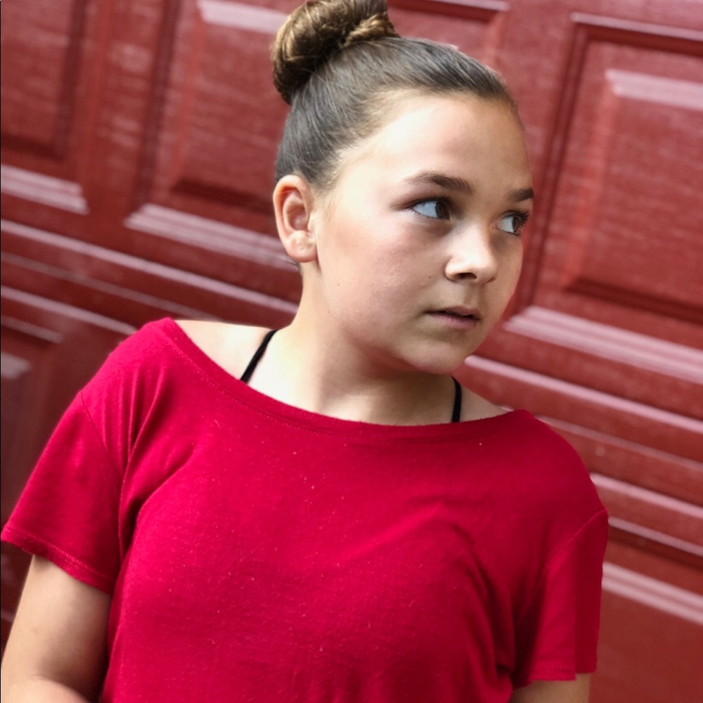 Meet your Posher, Ava